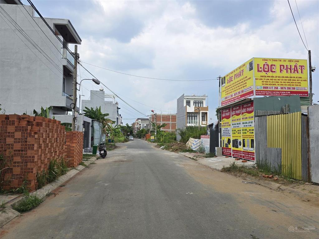 Bán đất tại samsung village, 5 tỷ, 63m2, trục chính đường thông 10m