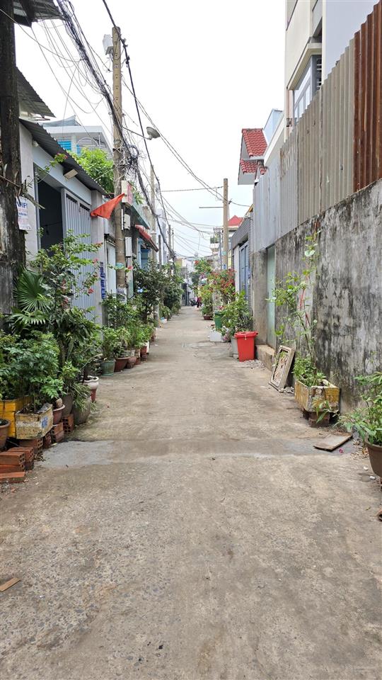 Giảm 100tr giá mới 7.35 tỷ  trả là chốt  hxh  ngay vòng xoay phạm văn đồng  ql13