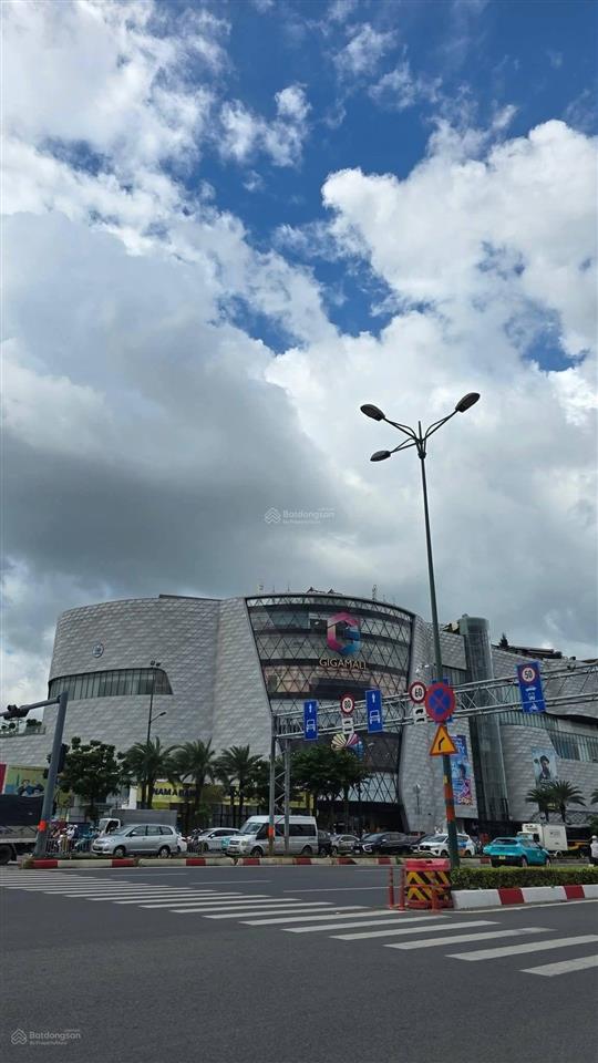 Nhà hiệp bình gần gigamall  phạm văn đồng  4pn phòng ngủ trệt  dt 4 x 17,5m