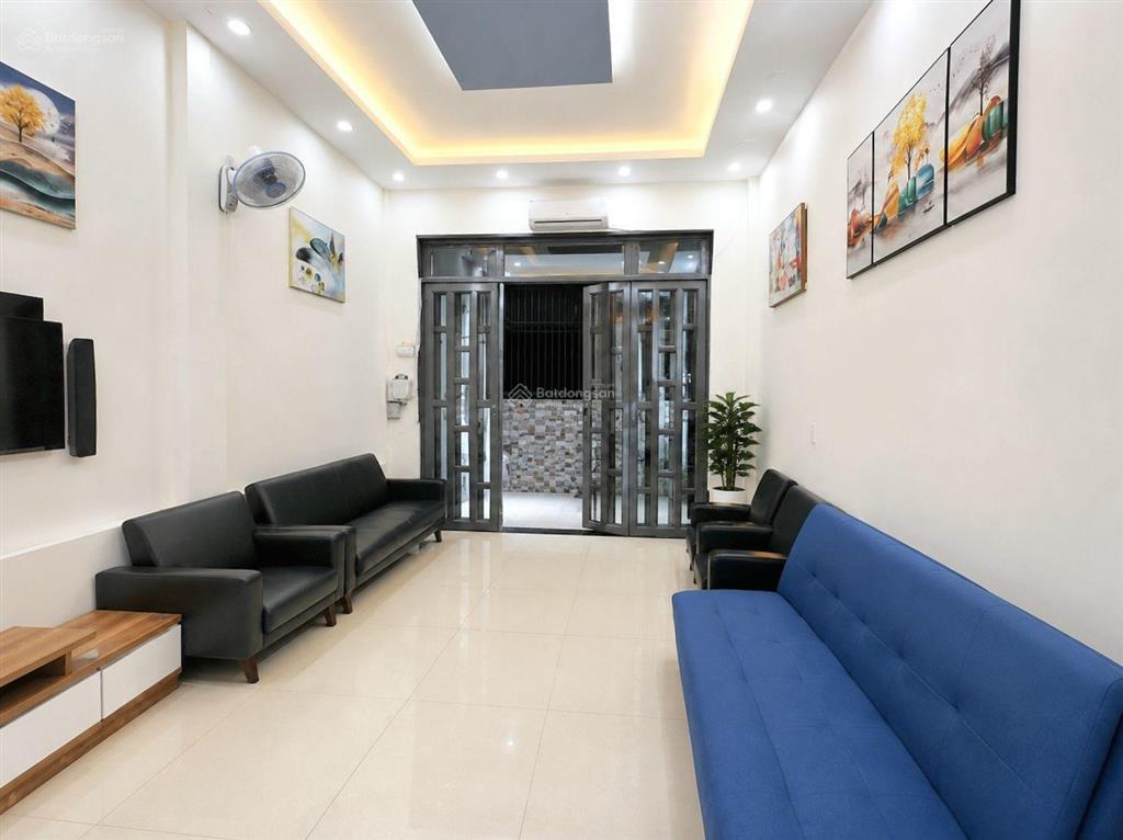 Bán gấp  giảm sâu 600 triệu nhà 3 tầng gần gigamall 62m2  ngang 4,4m  3 phòng ngủ