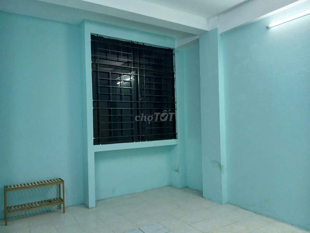 CC cho thuê căn hộ Lý Thường Kiệt Q11 tầng cao thoáng mát có thang máy