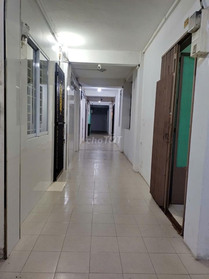 CC cho thuê căn hộ Lý Thường Kiệt Q11 tầng cao thoáng mát có thang máy