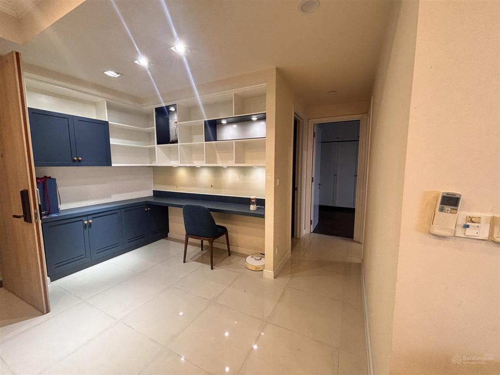 Căn hộ 2pn đẹp view hồ bơi yên tĩnh  full nội thất phù hợp gia đình trẻ  42 triệu/tháng