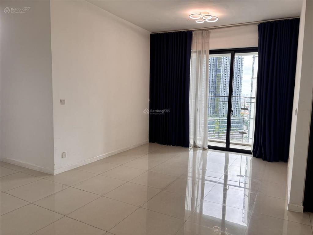 Tìm khách thuê căn hộ 2pn2wc nội thất cơ bản giá tốt estella heights chỉ 32 triệu/tháng