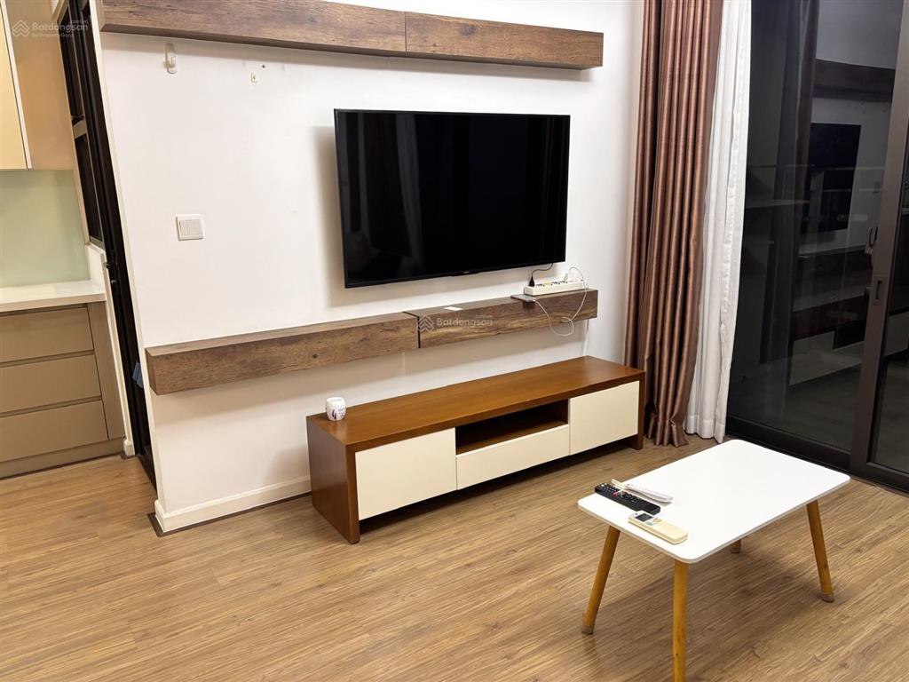 Căn hộ 2pn ban công rộng view hồ bơi full nội thất giá chỉ 35 triệu/tháng  đang trống sẵn để vào