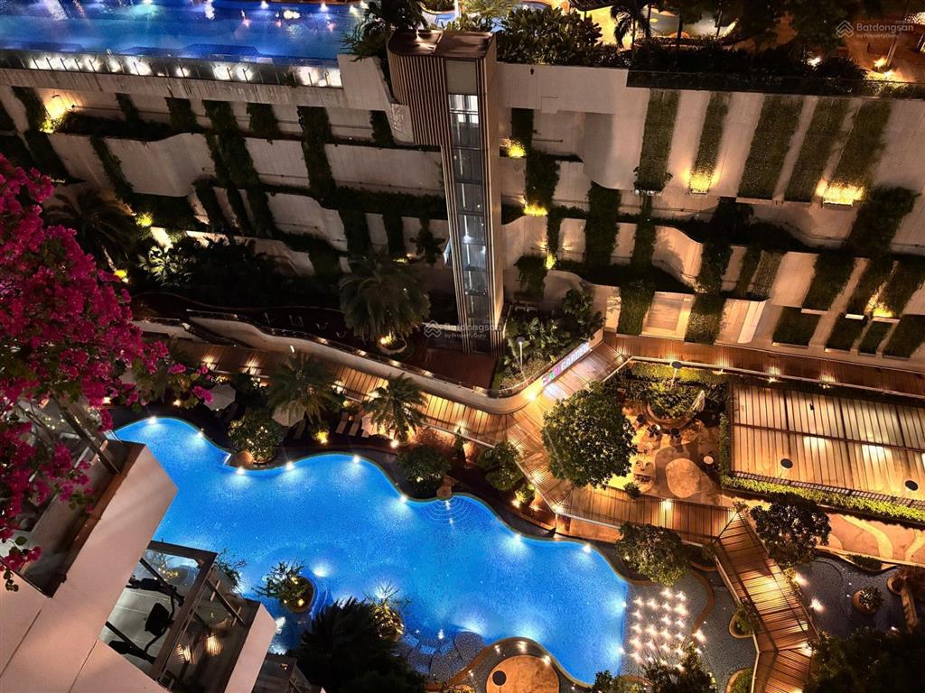Cho thuê căn hộ 2pn2wc full nội thất đẹp view hồ bơi giá chỉ 41 triệu/tháng  dọn vào ở ngay