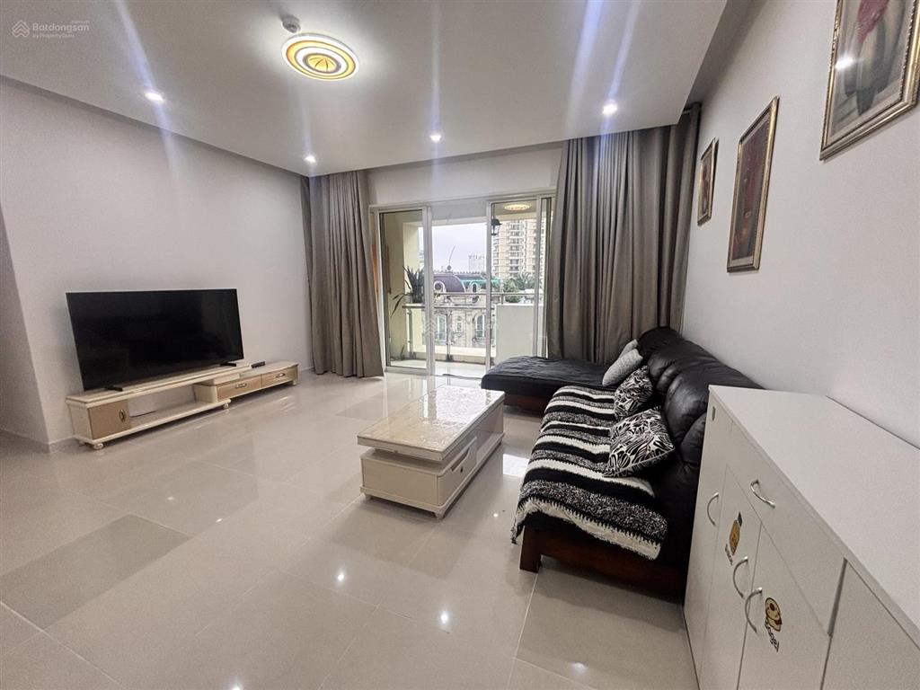 Cho thuê căn hộ 2pn the estella layout 104m2 full nội thất  giá chỉ 28 triệu tháng đang trống sẵn