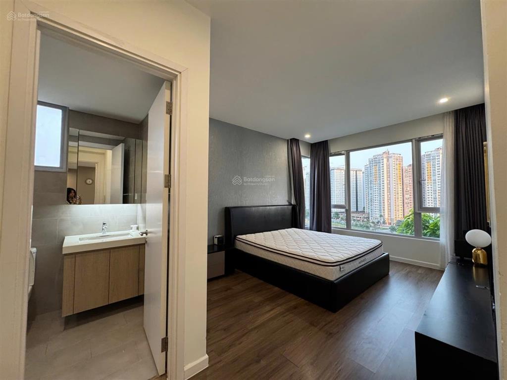 Cho thuê nhanh căn hộ 3pn view hồ bơi full nội thất estella heights  nhà sạch đẹp  65tr/th