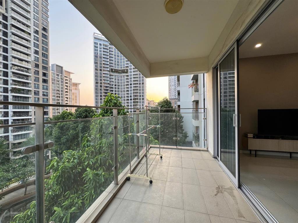Cho thuê nhanh căn hộ 3pn view hồ bơi full nội thất estella heights  nhà sạch đẹp  65tr/th