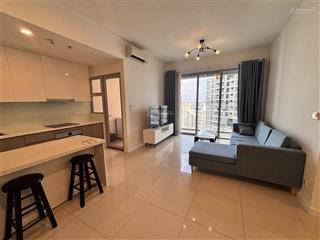 Thuê nhanh căn hộ 2pn view hồ bơi hiếm tháp thương mại  giá chỉ 40 triệu/tháng