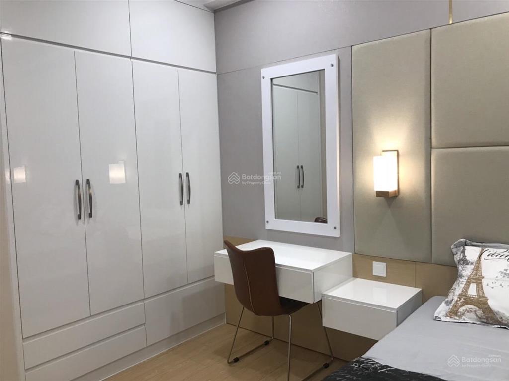 Chính chủ cho thuê nhanh căn hộ 2pn + 1 phòng làm việc sunwah pearl 106m2  giá 42 triệu/tháng