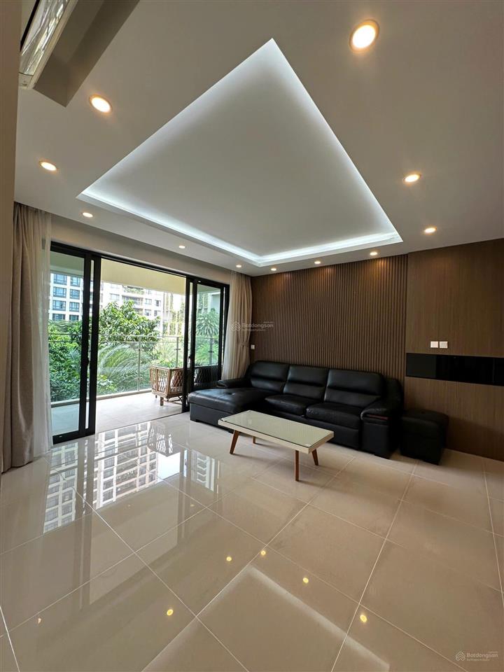 Cho thuê nhanh căn hộ 3pn với ban công rộng view hồ bơi trực diện full nội thất đẹp  giá 60 tr/th