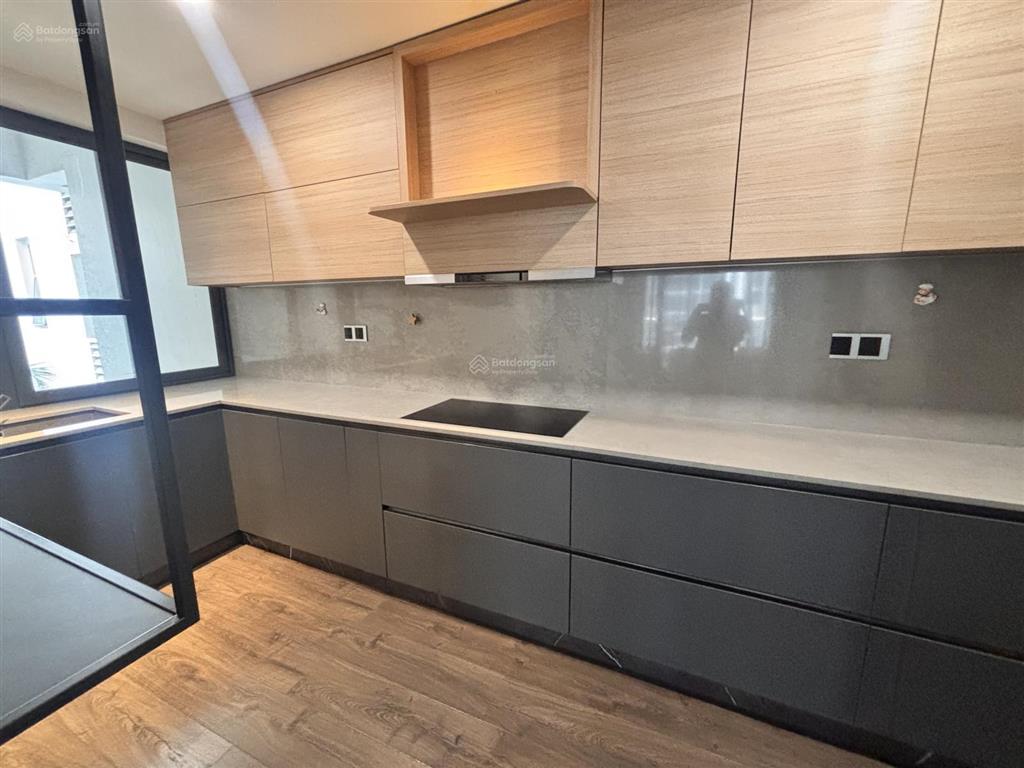 Siêu phẩm căn hộ 3pn lớn với nội thất cao cấp thiết kế chỉnh chu  cho thuê chỉ với 83 triệu/tháng