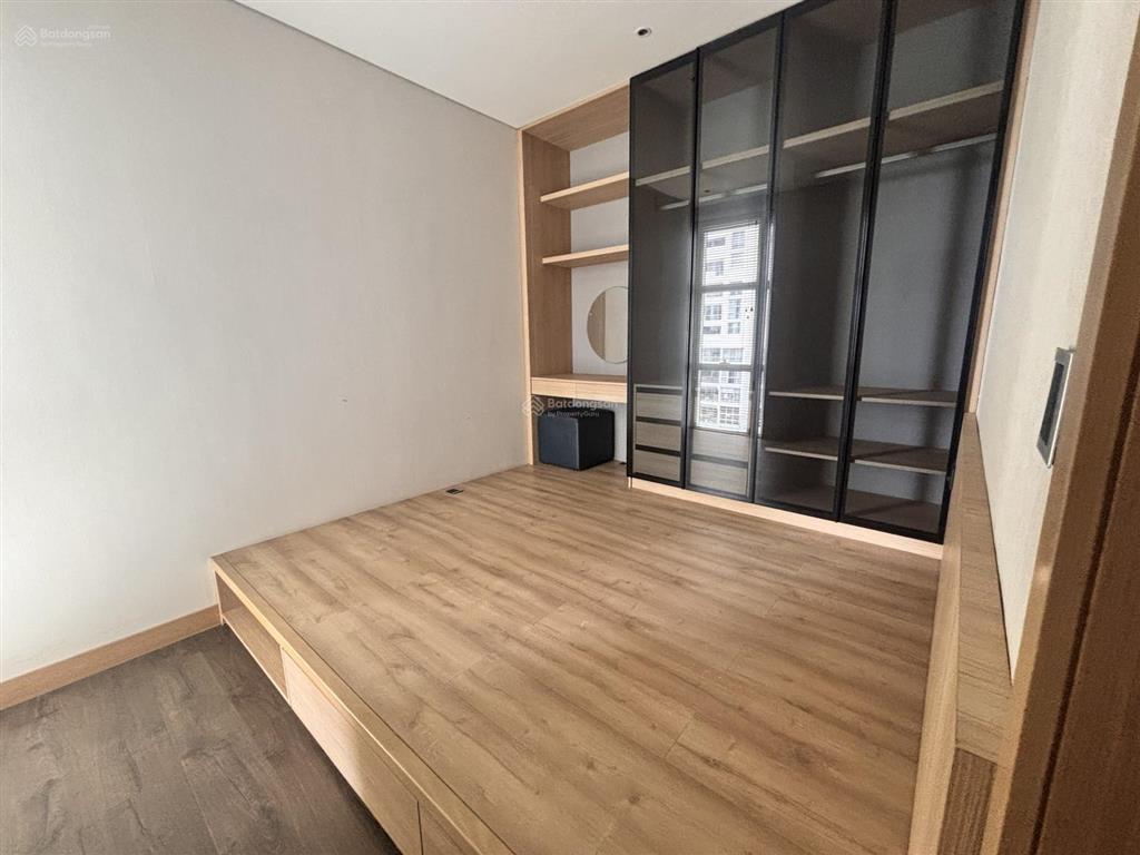 Siêu phẩm căn hộ 3pn lớn với nội thất cao cấp thiết kế chỉnh chu  cho thuê chỉ với 83 triệu/tháng