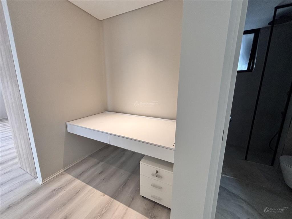 60 triệu all in  thuê ngay căn hộ 2pn + chỗ làm việc  decor siêu đẹp  view sông hiếm