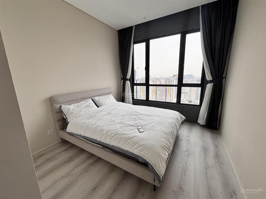 60 triệu all in  thuê ngay căn hộ 2pn + chỗ làm việc  decor siêu đẹp  view sông hiếm