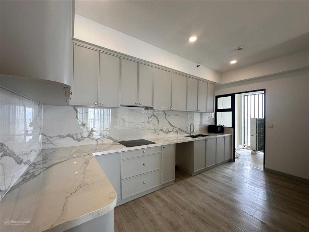Cho thuê nhanh căn 3pn nội thất đẹp vừa mới hoàn thiện  view thoáng mát  chuyển vô được liền