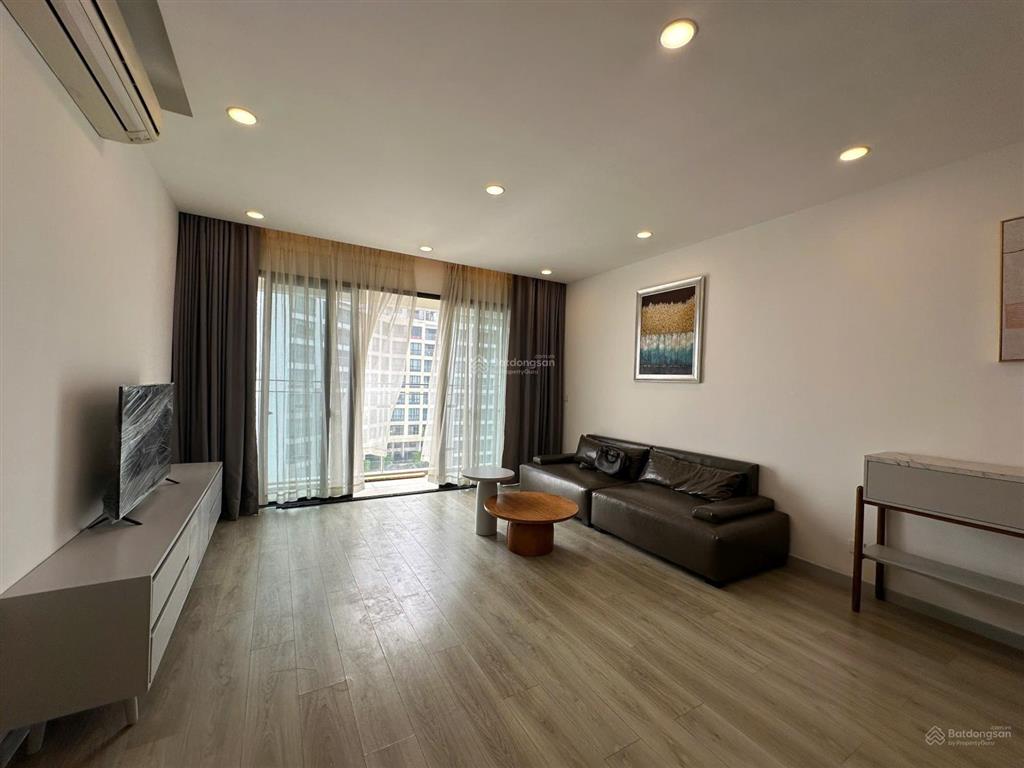 Cho thuê nhanh căn 3pn nội thất đẹp vừa mới hoàn thiện  view thoáng mát  chuyển vô được liền