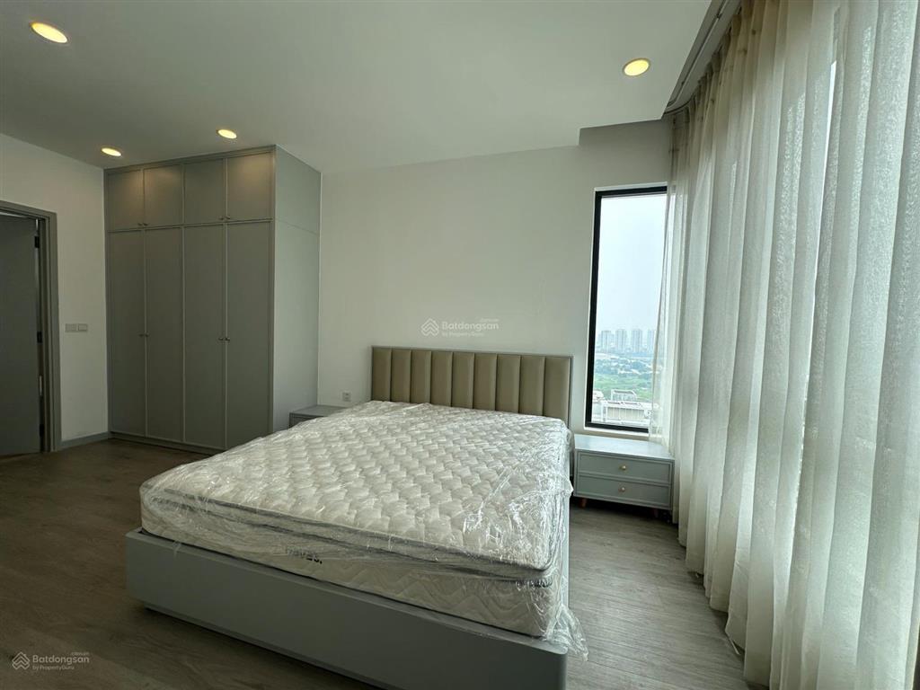 Cho thuê nhanh căn 3pn nội thất đẹp vừa mới hoàn thiện  view thoáng mát  chuyển vô được liền