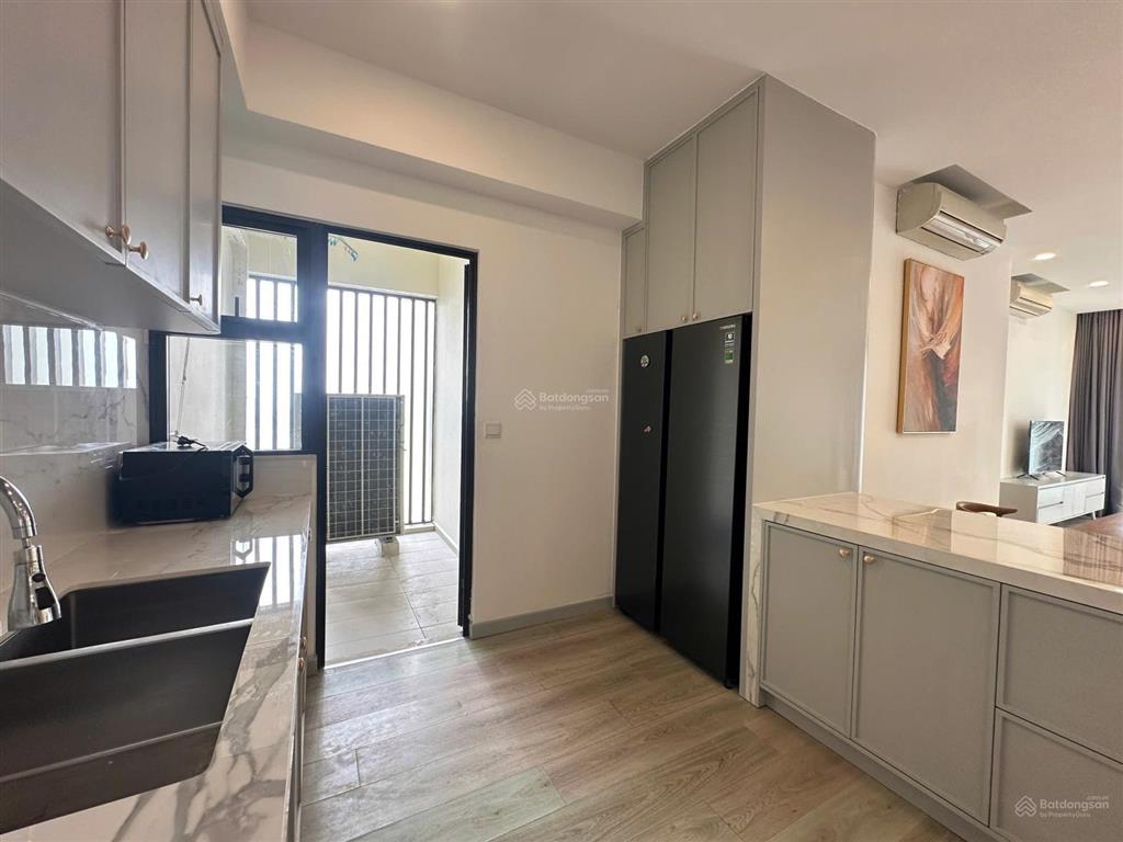 Cho thuê nhanh căn 3pn nội thất đẹp vừa mới hoàn thiện  view thoáng mát  chuyển vô được liền