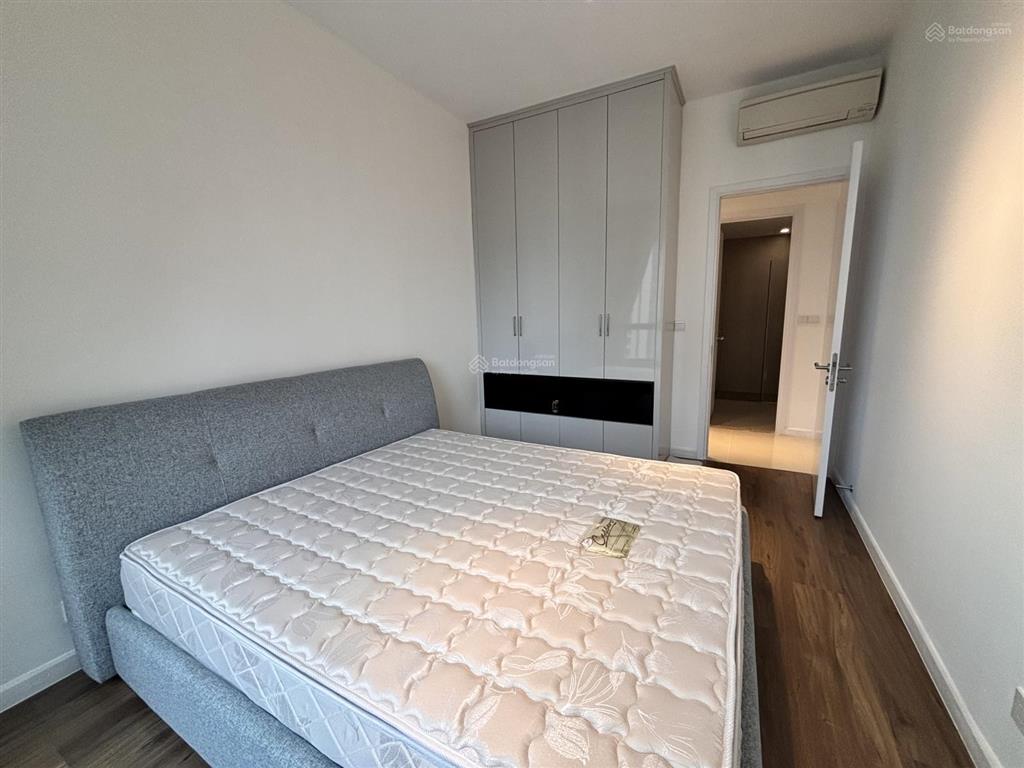Cho thuê nhanh căn hộ 2pn2wc estella heights 102m2 full nội thất view hồ bơi giá chỉ 35 tr/th