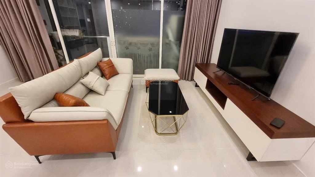 Cho thuê căn hộ 2pn 98m2 full nội thất nhà đẹp giá chỉ 30 triệu / tháng  chuyển vào ở liền