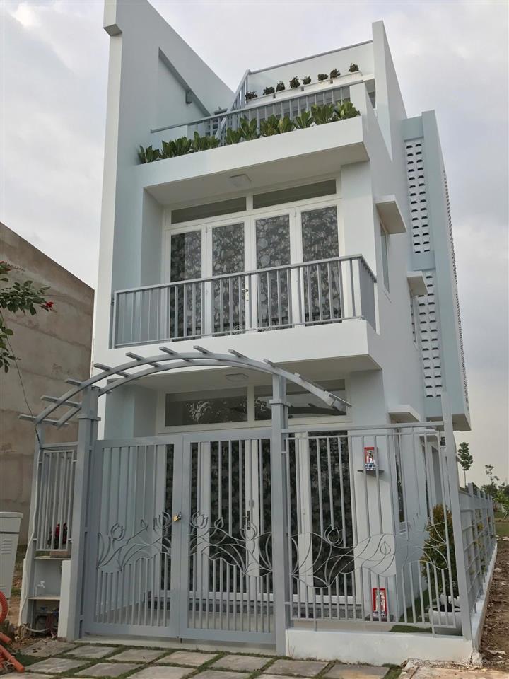 Tôi chính chủ cần bán lô sổ đỏ lô g dt 80m2, giá chốt 1tỷ150 bao thuế phí.  0907 705 ***