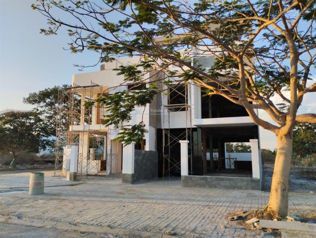 Chính chủ bán nền đất biệt thự 240m2 tại sunflower city nhơn trạch giá 1.550 tỷ.  0907 705 ***