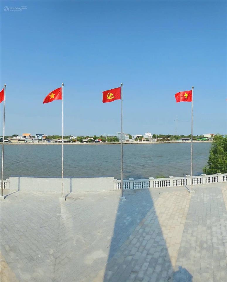 Chính chủ cần gửi bán 3237m² full thổ cư view sông cần giuộc, giá 10,8tr/m2.  0907 705 ***