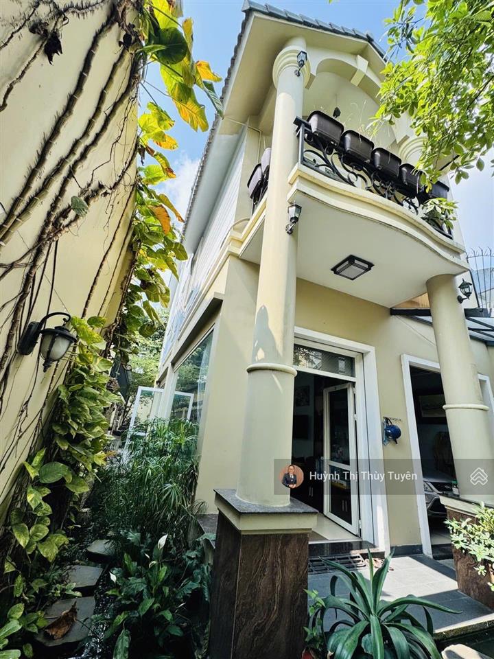 Ngộp bank xem nhà là mua không cần trả giá 20tỷ vip tên lửa bình tân biệt thự đẹp 0917 051 ***