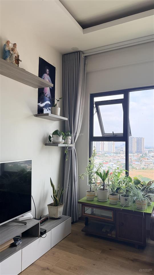 Chính chủ lầu cao hướng công viên flora novia, full nội thất, bán nhanh sổ sẵn.  0767 500 ***