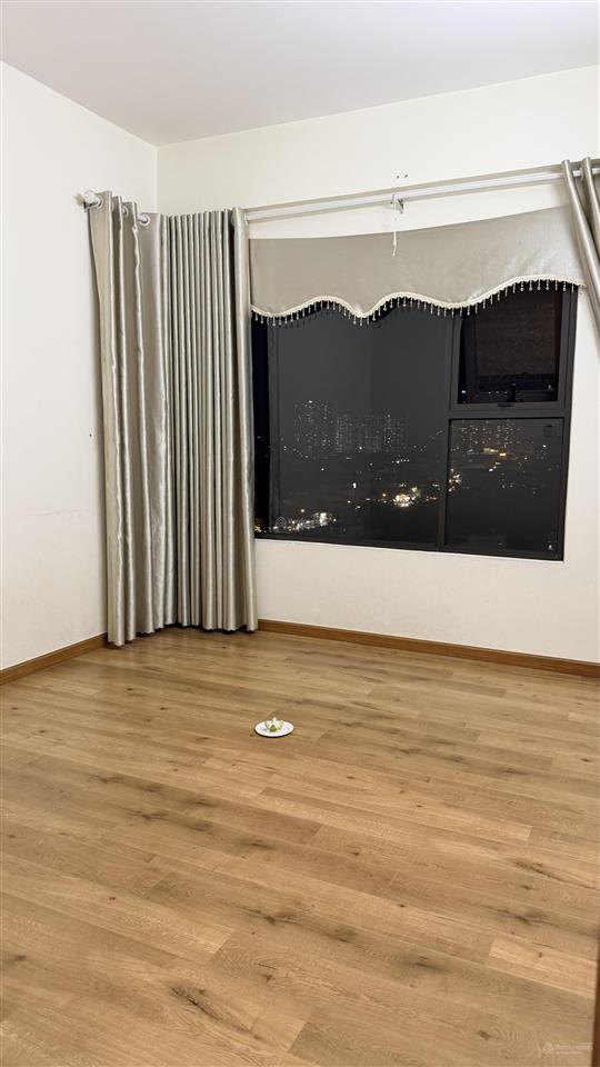 Cho thuê 2pn flora novia có nội thất, nhận nhà ngay.  0767 500 ***