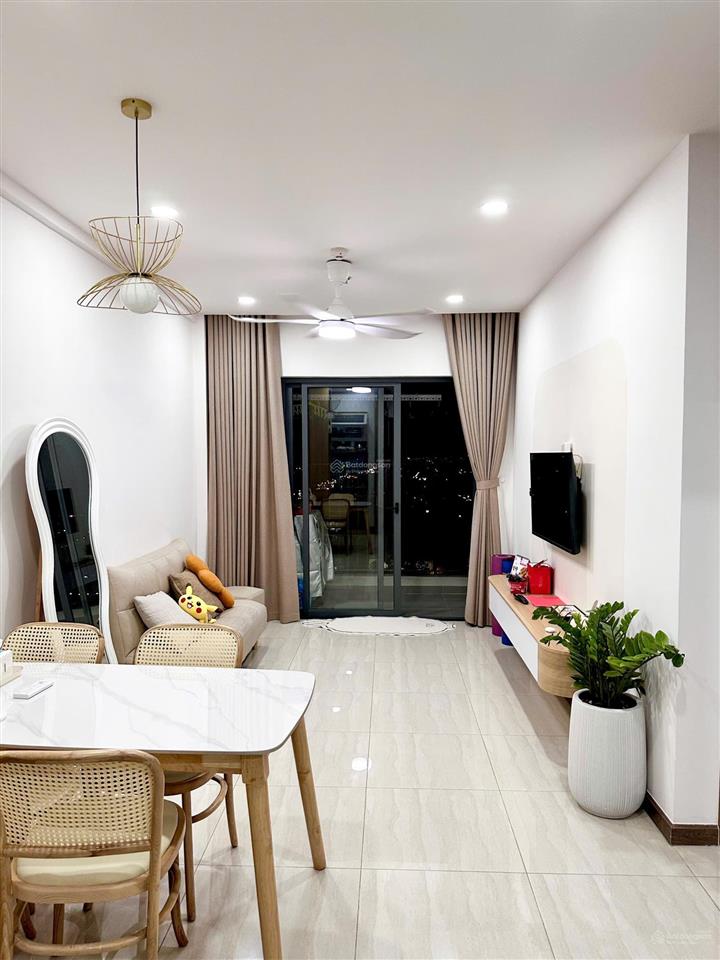 Giỏ hàng chuyển nhượng bcons plaza 1pn2pn, làng đại học giá 1.82.4 tỷ.  tư vấn 0767 500 *** ạ