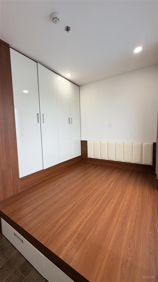 Cho thuê căn phú đông sky garden 2pn2wc có sẵn nội thất, giá tốt nhận nhà ngay.  0767 500 ***