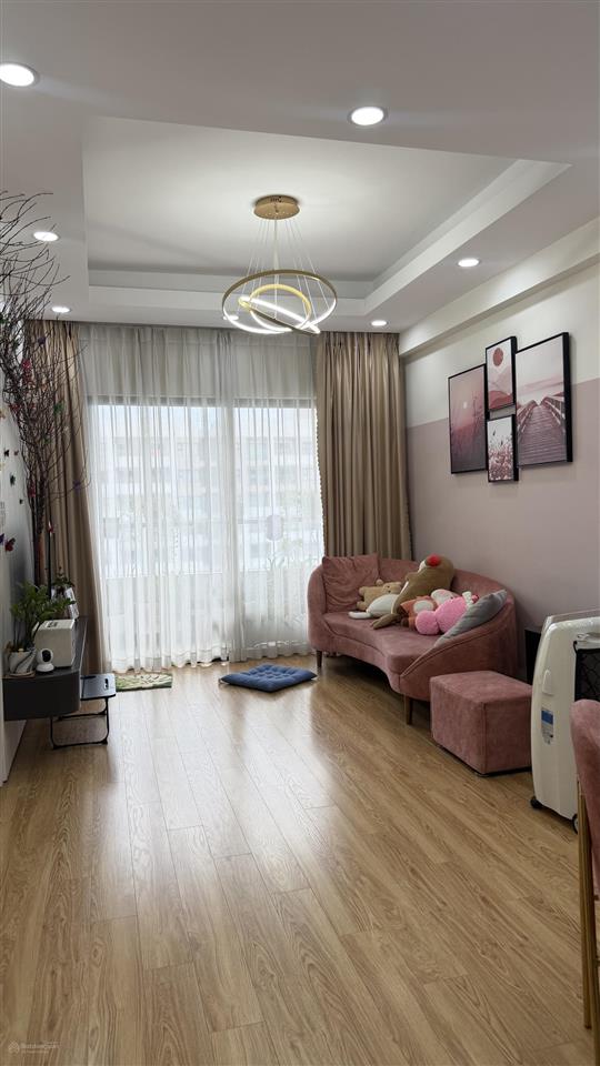 Chính chủ cần bán flora novia 75m2 view mặt tiền phạm văn đồng, linh xuân.  0767 500 ***