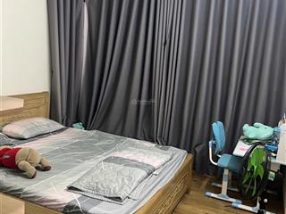 Chính chủ bán nhanh căn 2pn1wc đông nam, view lm81.  0767 500 ***