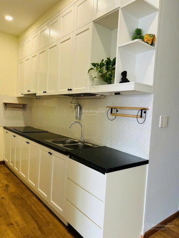Cho thuê căn sân vườn đẹp 2pn2wc, view thoáng mát full nội thất.  0767 500 ***