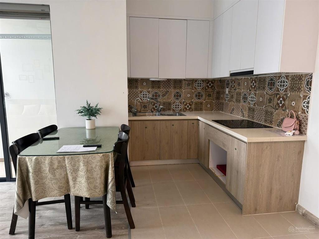 Tháng 9 bán căn hộ 58m lake, 2 ngủ 1 vệ sinh đầy đủ nội thất giá 58 triệu/m2  0941 015 ***
