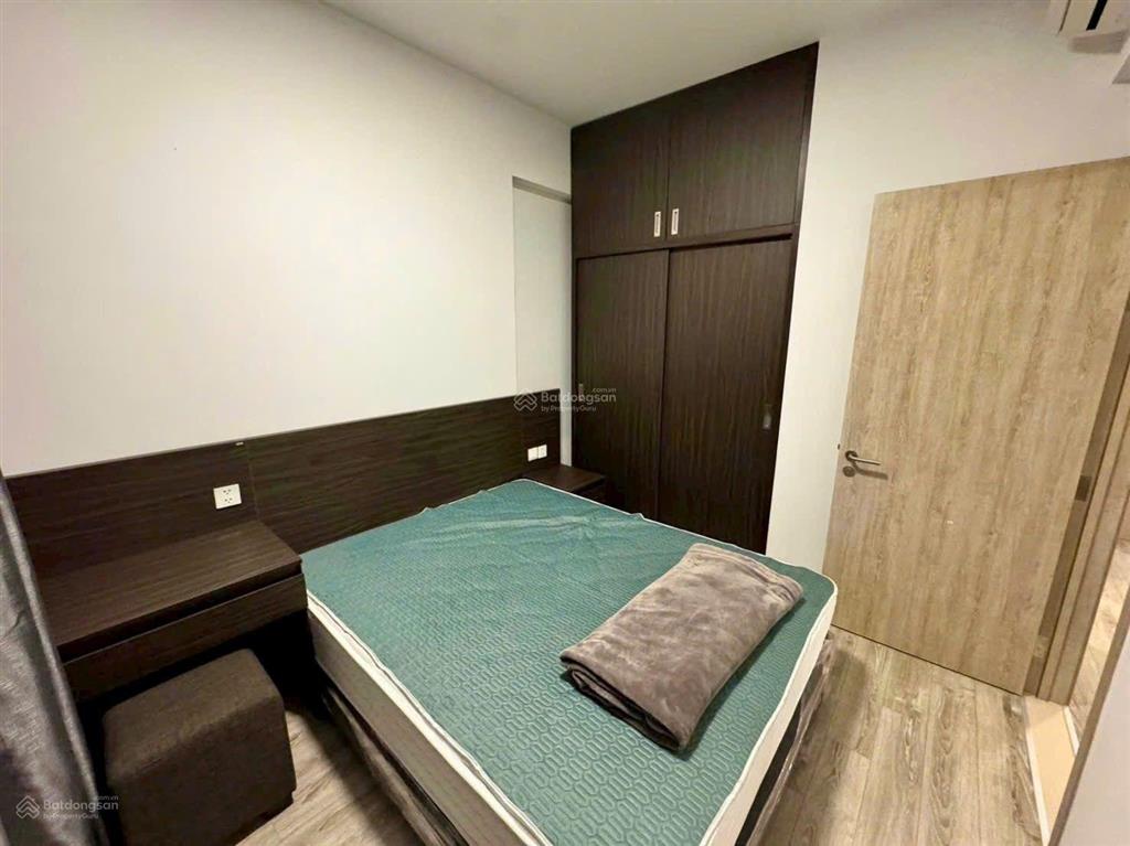 Tháng 10 bán căn hộ 69m view sân golf hồ thiên nga 2 ngủ 2 vệ sinh đầy đủ nội thất giá 4,8 tỷ