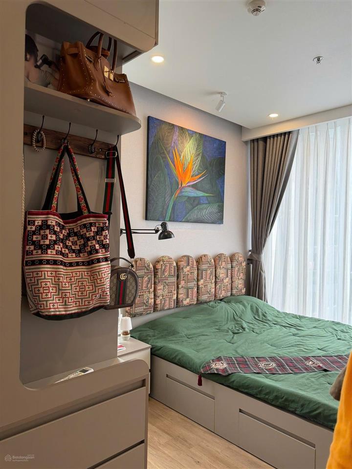 Tháng 10 bán căn hộ sol forest 67m 2 ngủ 2 vệ sinh đủ nội thất giá 4,6 tỷ bao phí view nội khu