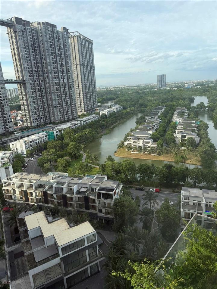 Tháng 10 bán căn hộ sol forest 67m 2 ngủ 2 vệ sinh đủ nội thất giá 4,6 tỷ bao phí view nội khu