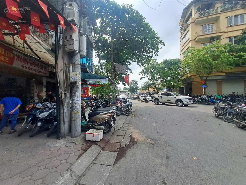 Chính chủ bán nhà đất 140m mặt tiền 6m giải phóng, hoàng mai
