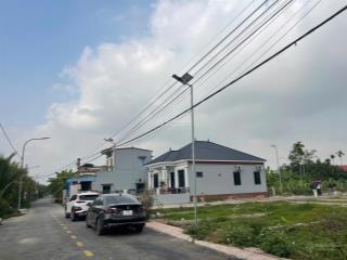 Bán nhanh lô đất mặt đường nhựa 8m, đường chính thông cách kcn 500,lô góc giá rẻ,vị trí vip