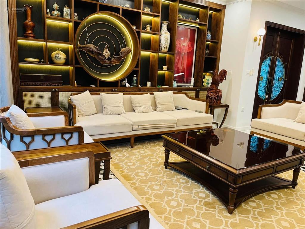 Bán biệt thự đơn lập vườn mai ecopark giá 54 tỷ, full đồ đẹp