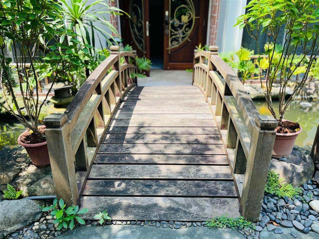 Bán biệt thự đơn lập vườn mai ecopark giá 54 tỷ, full đồ đẹp