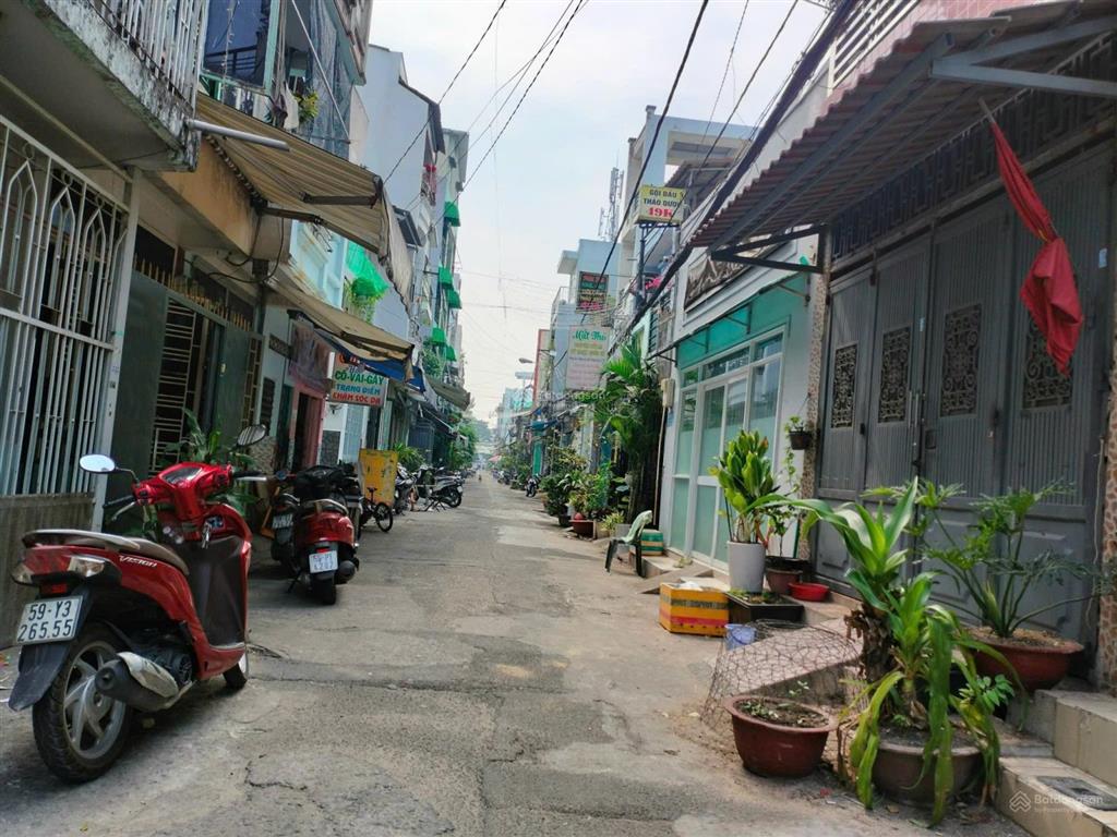Nhà mặt tiền phường tân quý, quận tân phú, cách aeon mall 600m, giá siêu hot 7.1 tỷ tl