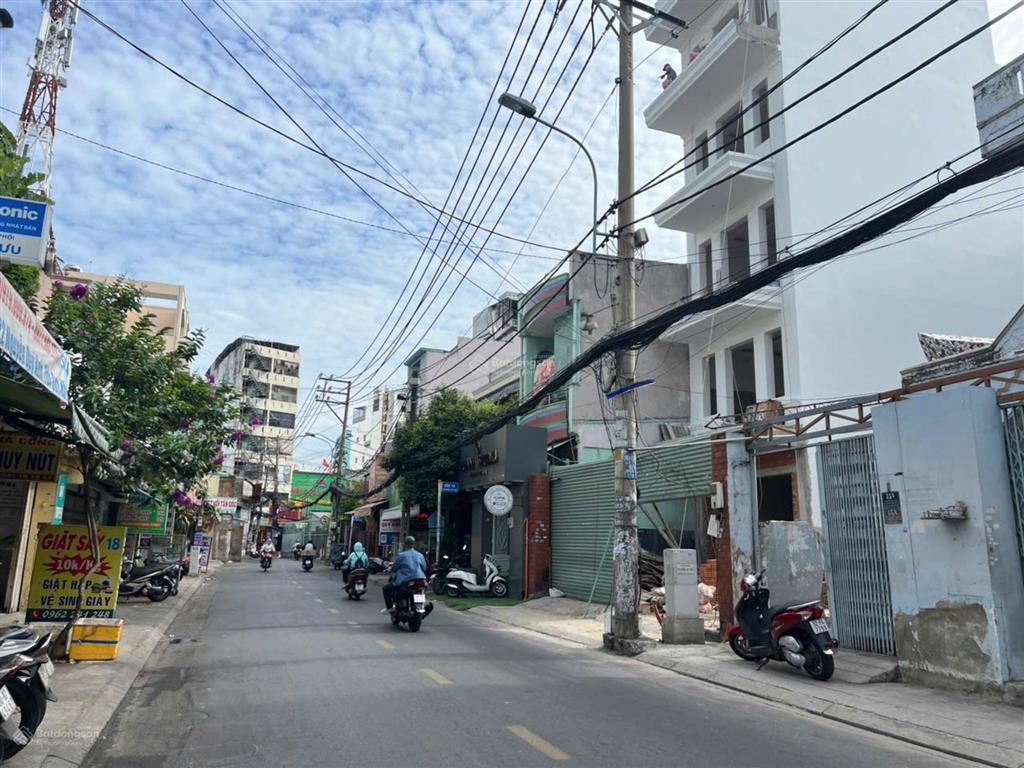 Nhà mặt tiền đường nguyễn quý anh ,tân phú,dt 4x14m đúc 3.5 tấm,giá siêu hot giảm 1.2 tỷ còn 9.3 tỷ