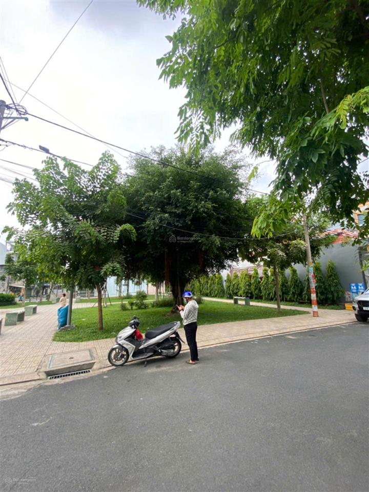 Căn góc 2mt đường 8m gò dầu đối diện c.viên, 4.5x17m đúc 3,5 tấm, giá 10,9 tỷ thương lượng