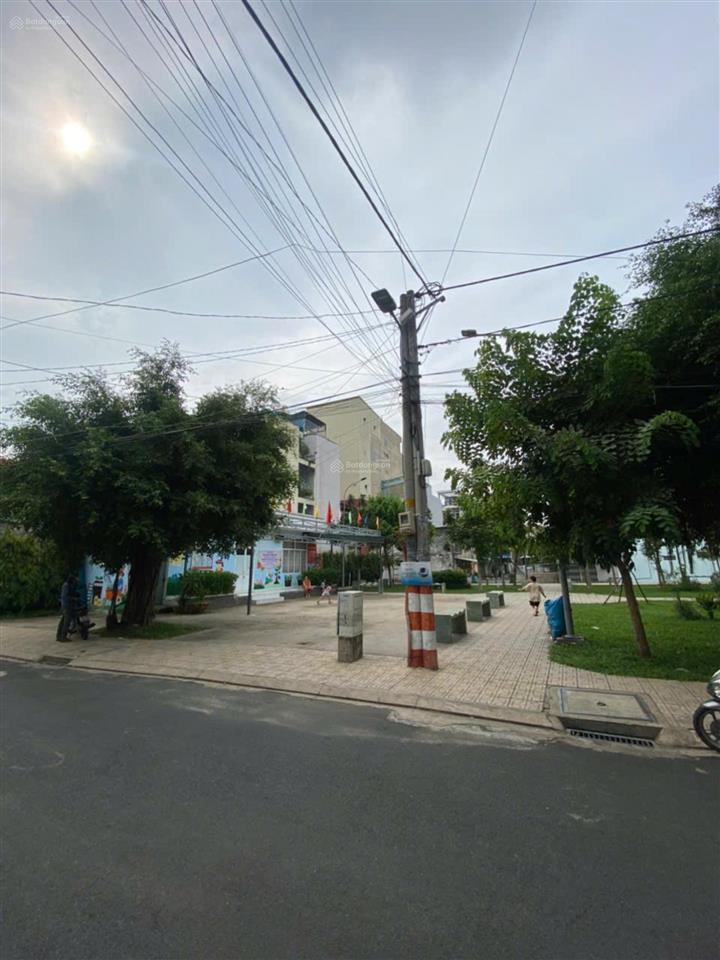 Căn góc 2mt đường 8m gò dầu đối diện c.viên, 4.5x17m đúc 3,5 tấm, giá 10,9 tỷ thương lượng