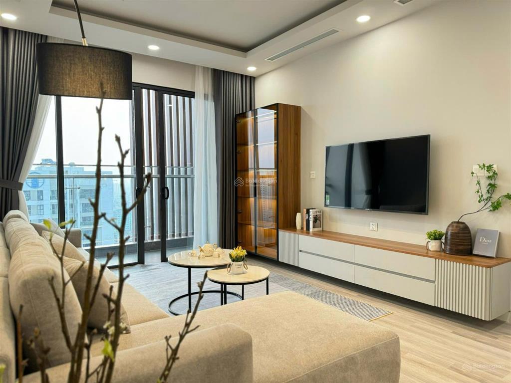 Tôi cần bán gấp căn hộ 3pn 107m2 chung cư brg diamond residence, giá 10 tỷ bao phí,  0932 392 ***